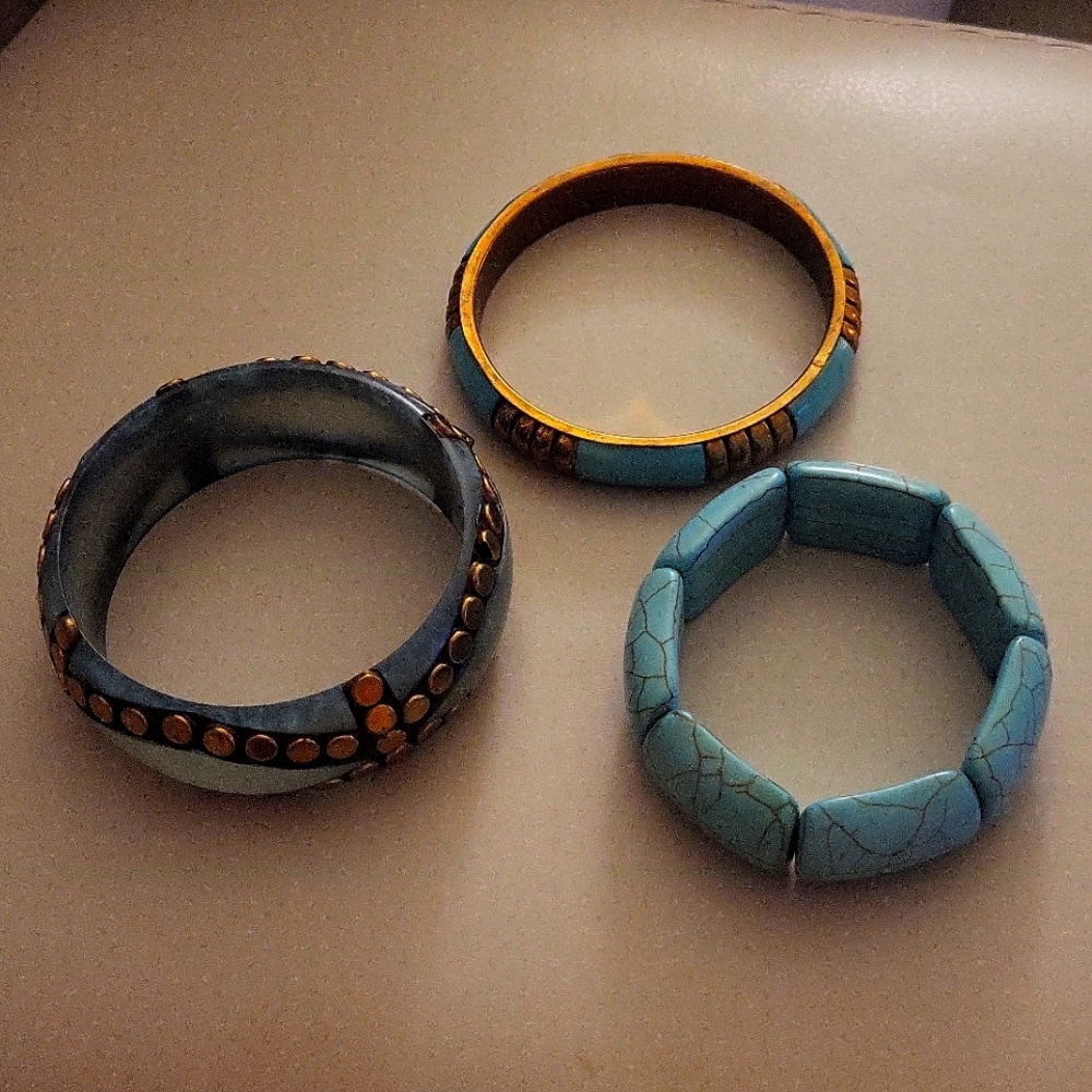 3 bracelets